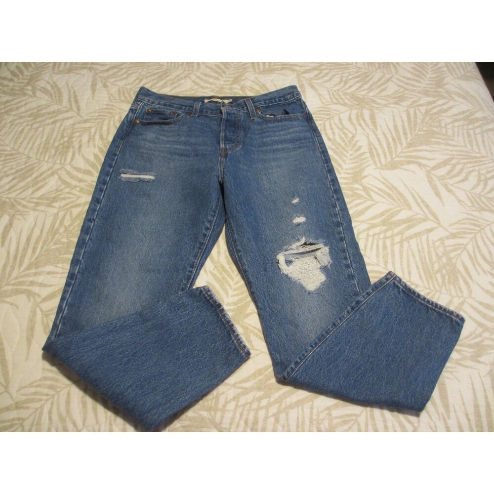 Levis Premium Wedgie Fit Distressed Jeans Size 29 High-Rise Blue Denim